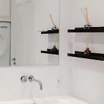 Amalienborg Retreat Stylish 2br *
