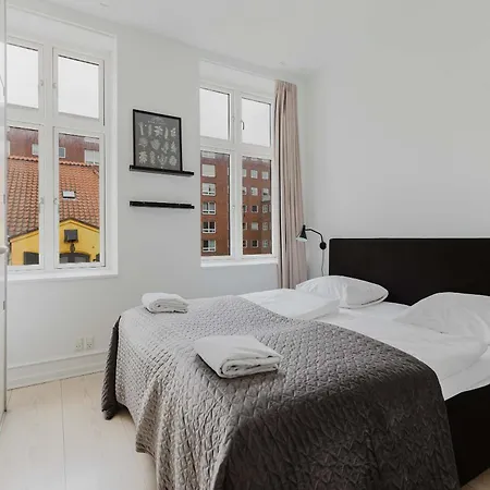 Apartamento Amalienborg Retreat Stylish 2br Copenhague