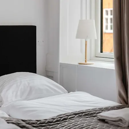 Amalienborg Retreat Stylish 2br *