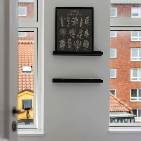 Amalienborg Retreat Stylish 2br