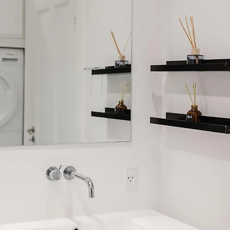 Amalienborg Retreat Stylish 2br *