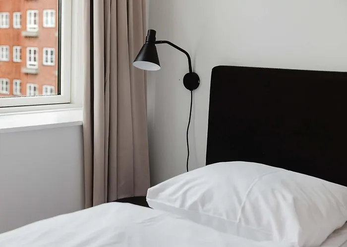 Amalienborg Retreat Stylish 2br *