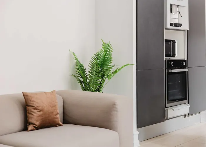 Amalienborg Retreat Stylish 2br *