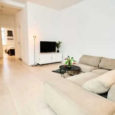 Amalienborg Retreat Stylish 2br * 哥本哈根