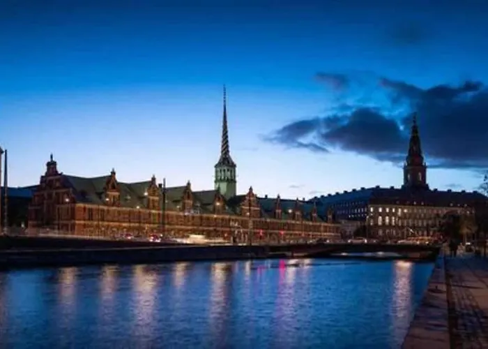 Διαμέρισμα Amalienborg Retreat Stylish 2br